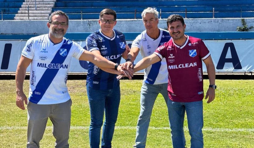 Nova mesa diretora do Burro da Central (Hamilton, Vitor, Brandao e Querido)