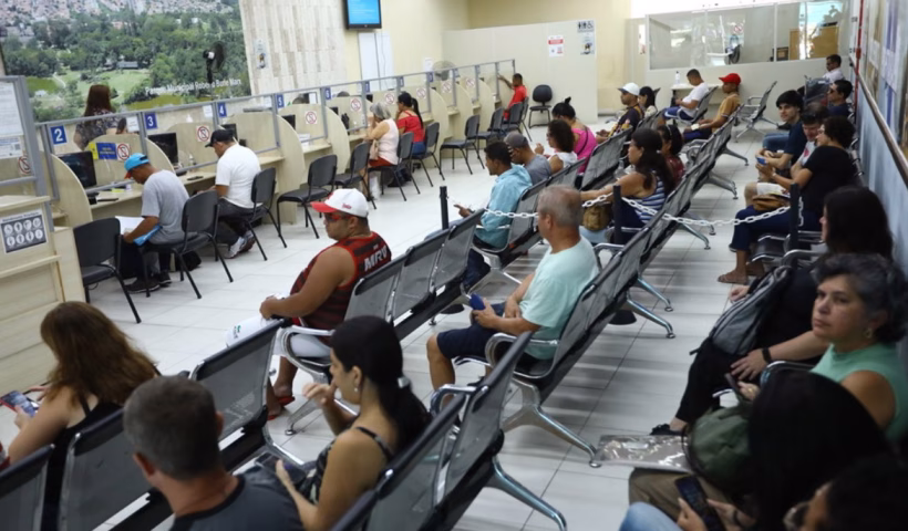 PAT abre 575 vagas de emprego em São José nesta segunda (15)
