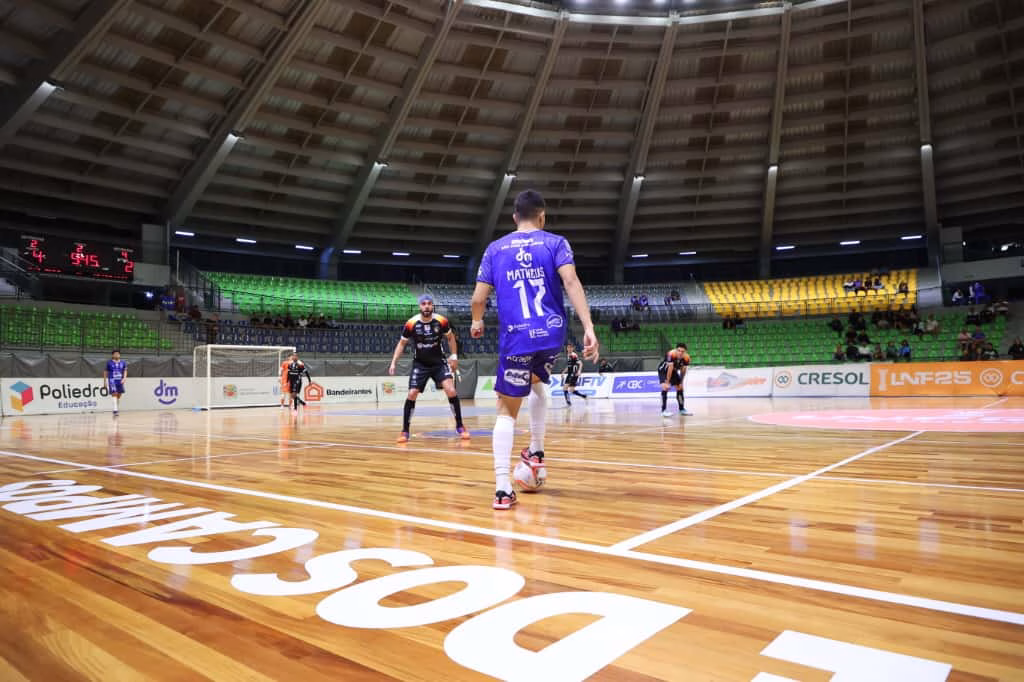 São José Futsal atuando no Teatrão durante a Liga Nacional 2025