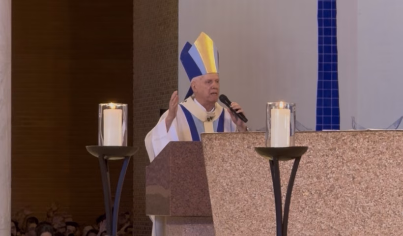 Em missa solene, arcebispo de Aparecida alerta para queda da natalidade e pede que políticos votem em leis favoráveis aos pobres
