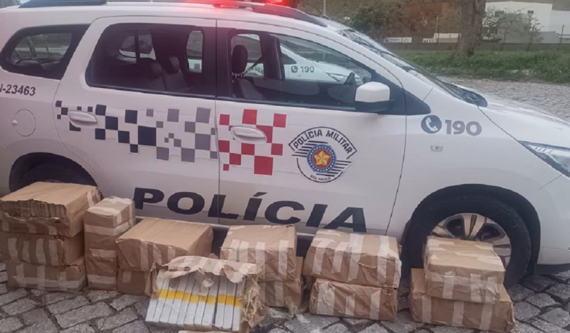 Uma grande apreensão de drogas foi registrada na tarde de domingo, 19 de outubro, na cidade de Queluz (SP). Policiais Militares do 23º Batalhão da Polícia Militar do Interior (BPM/I)