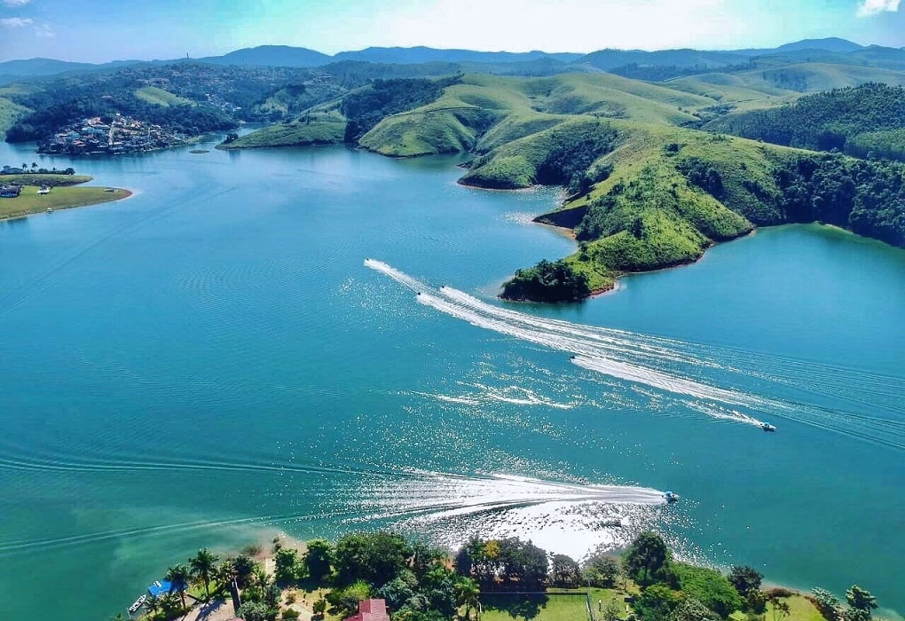 Buscas por jovem que caiu de jetski seguem em Igaratá