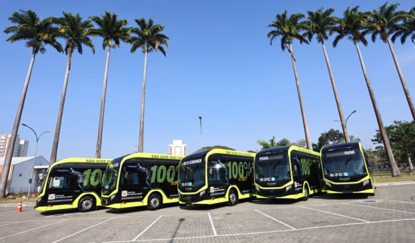 Prefeitura apresenta os primeiros ônibus da nova frota elétrica