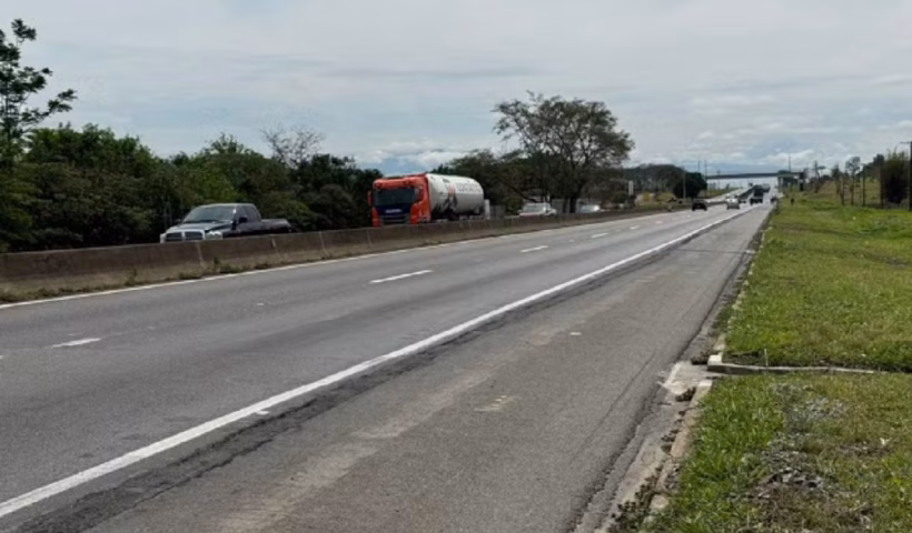 Um policial militar foi morto a tiros durante um assalto na madrugada deste sábado (11) enquanto participava de uma romaria a pé rumo ao Santuário Nacional de Aparecida,