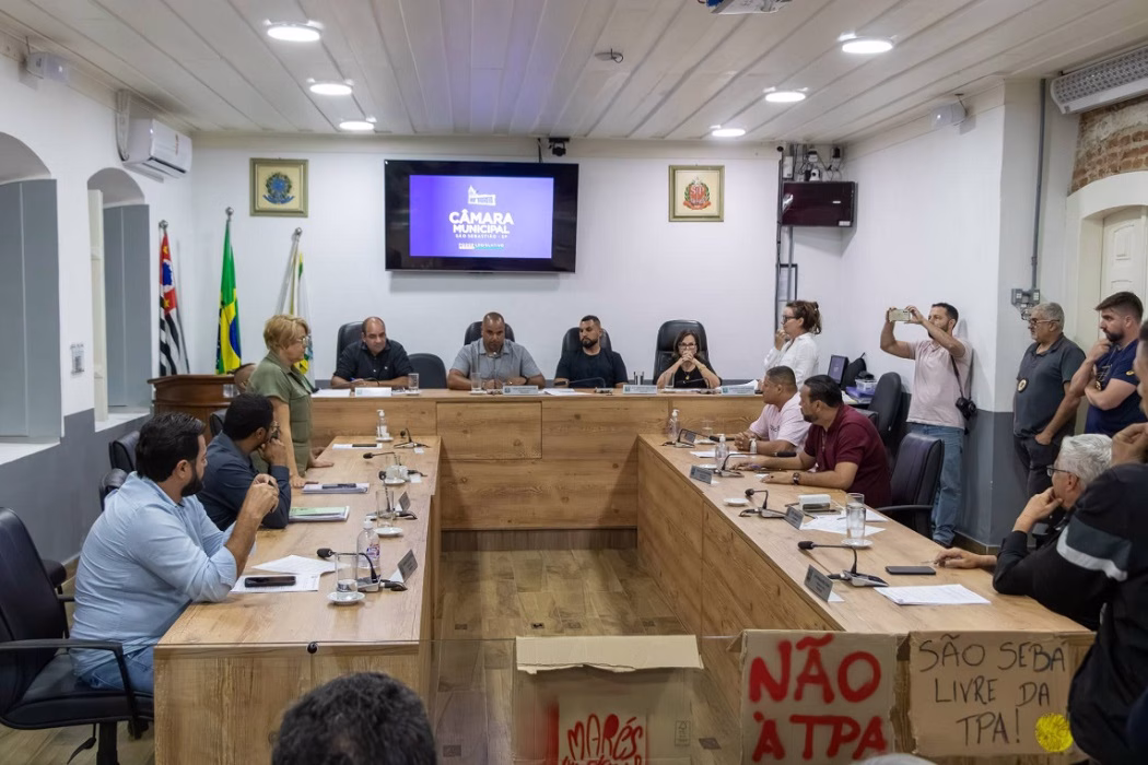 São Sebastião aprova taxa ambiental para veículos de turistas