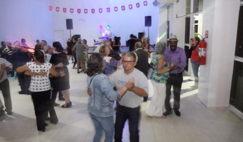 É hora de soltar a voz e espalhar alegria! Nesta sexta-feira, dia 31, das 14h às 16h30, o auditório da Casa do Idoso Sul, em São José dos Campos, vai se transformar em um grande palco para o The Vovoice —
