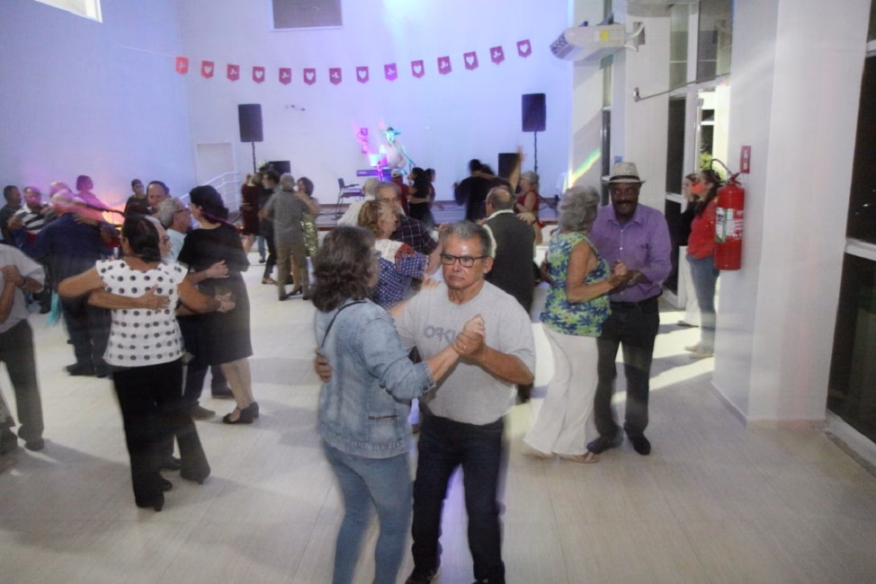 É hora de soltar a voz e espalhar alegria! Nesta sexta-feira, dia 31, das 14h às 16h30, o auditório da Casa do Idoso Sul, em São José dos Campos, vai se transformar em um grande palco para o The Vovoice —
