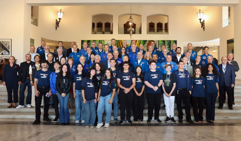Estudantes paulistas conhecem astronautas no Palácio dos Bandeirantes