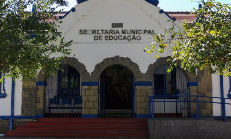 A Prefeitura de Taubaté anunciou a abertura do processo seletivo para a contratação de 327 professores temporários, reforçando o quadro de