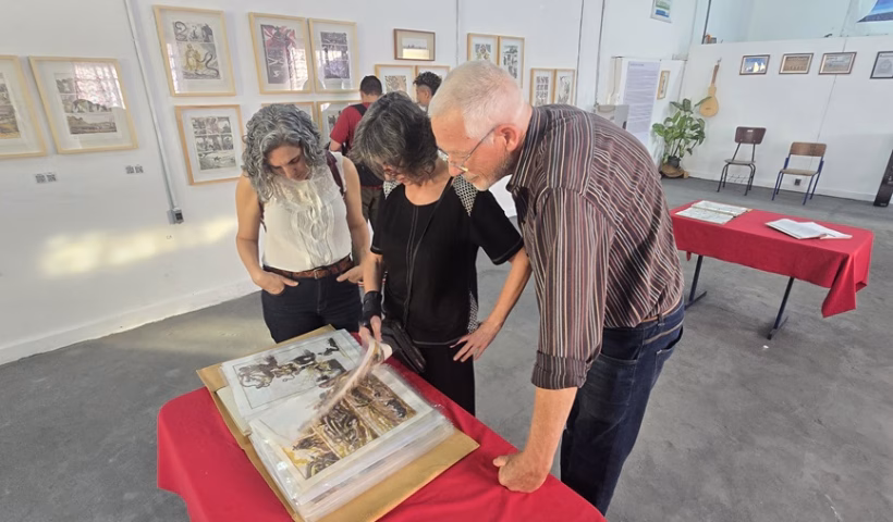 Exposição “Nos Braços do Violeiro” recebe visitantes em São Luiz do Paraitinga