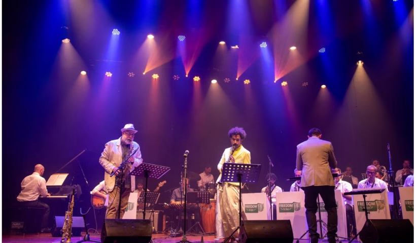 Concerto da Freedom Big Band agita o SESI São José dos Campos
