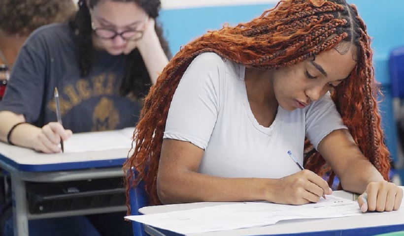 O Provão Paulista 2025 tem início nesta terça-feira (4) mobilizando 19,7 mil estudantes do Vale do Paraíba, que disputam vagas em universidades públicas