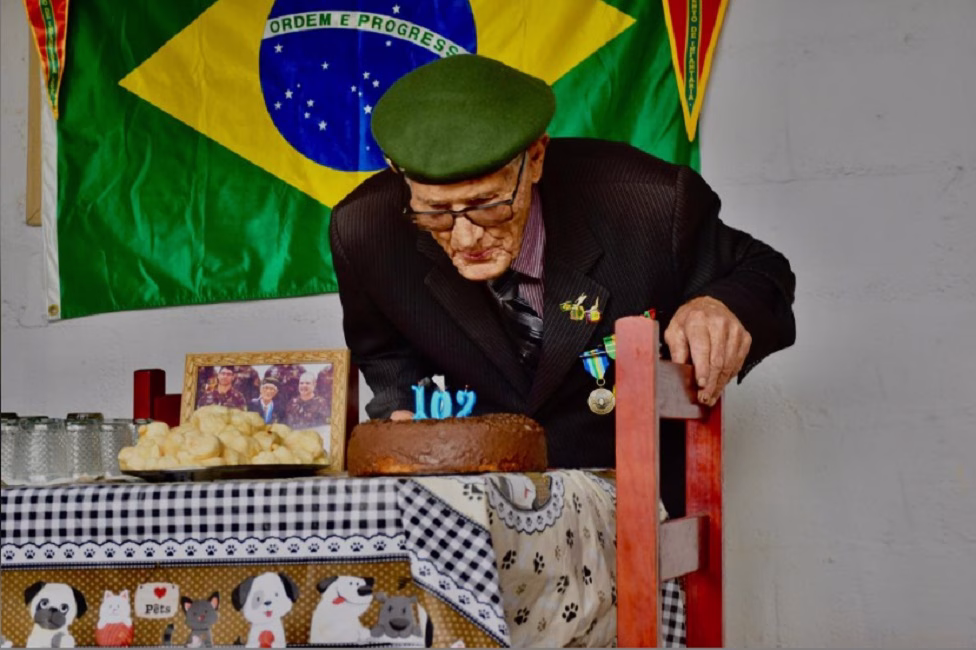 Morre aos 102 anos o tenente Florentino Zandonadi, herói da FEB