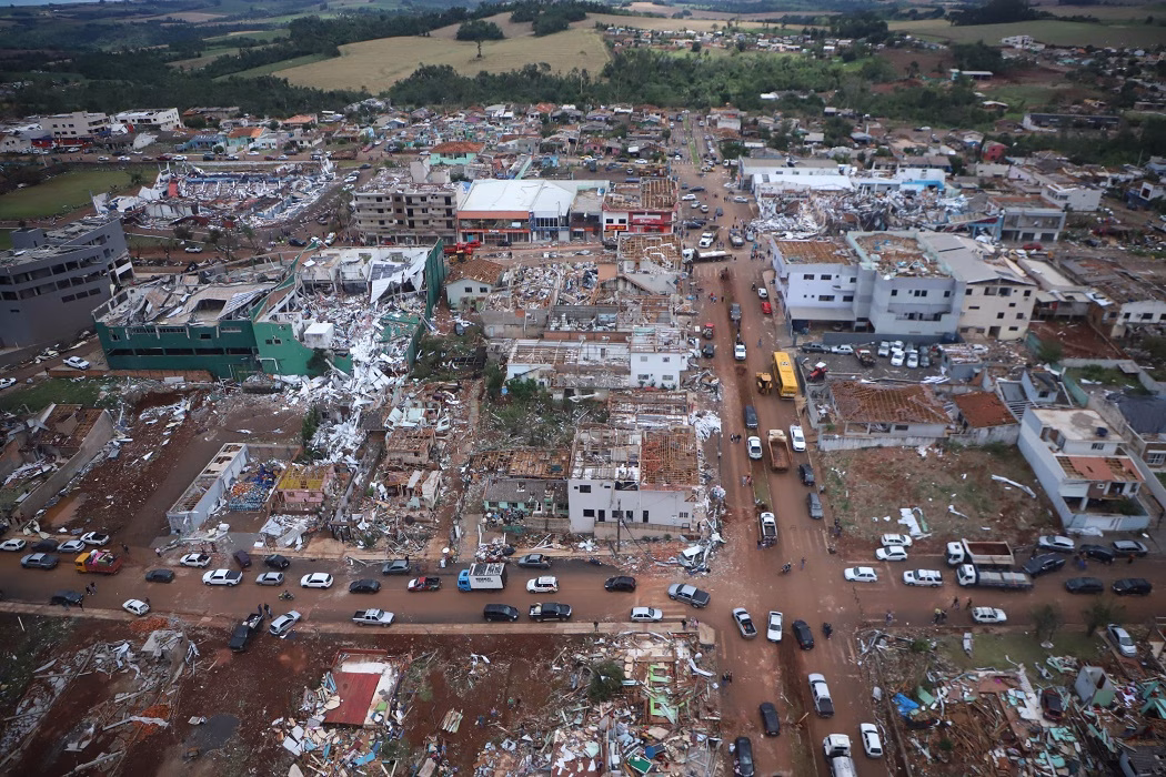 Paraná decreta luto oficial por vítimas de tornado; 90% de uma cidade foi destruída