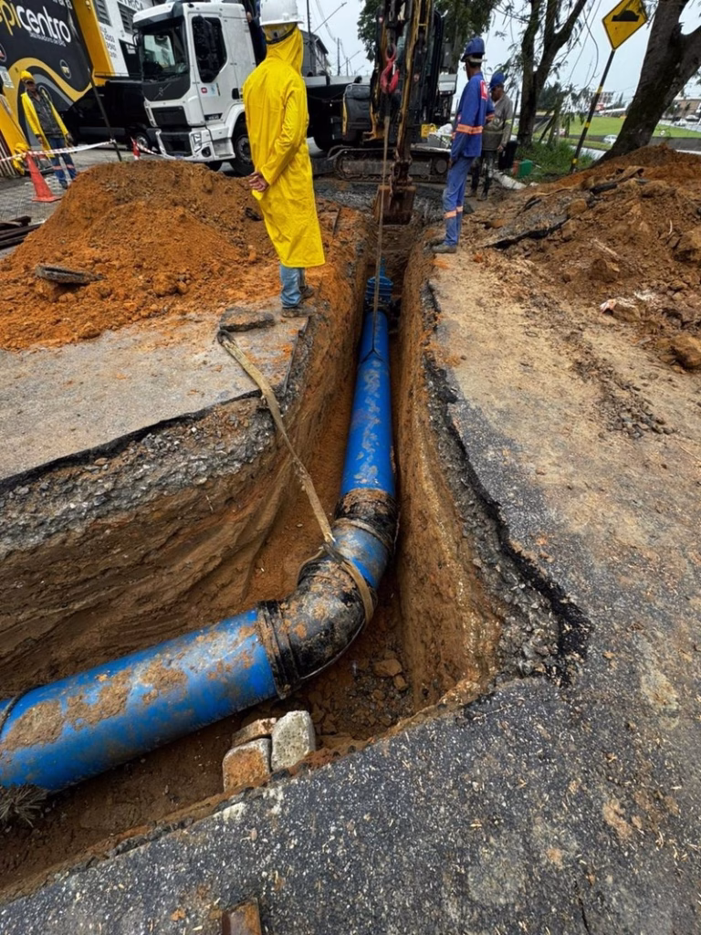 Nova tubulação da Sabesp interrompe água em bairros de Caçapava