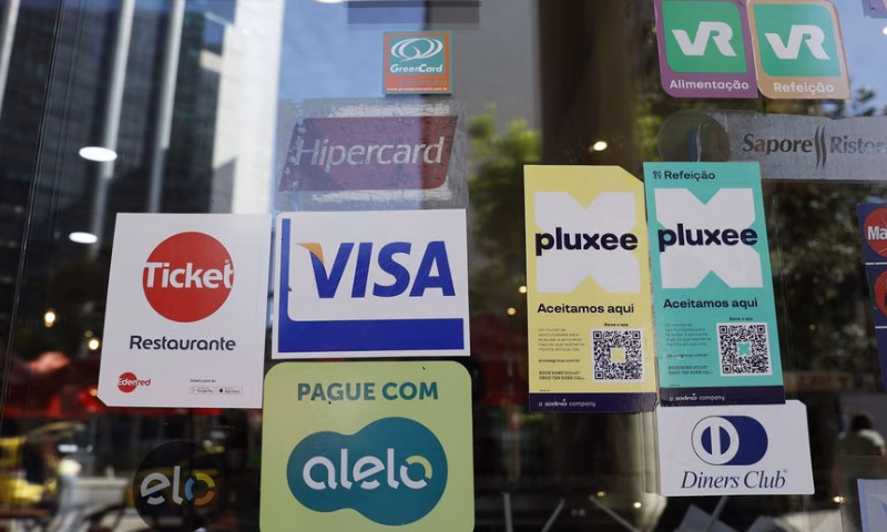 O governo federal prevê uma economia anual de até R$ 7,9 bilhões com o novo modelo de pagamento dos vales-refeição e alimentação. O