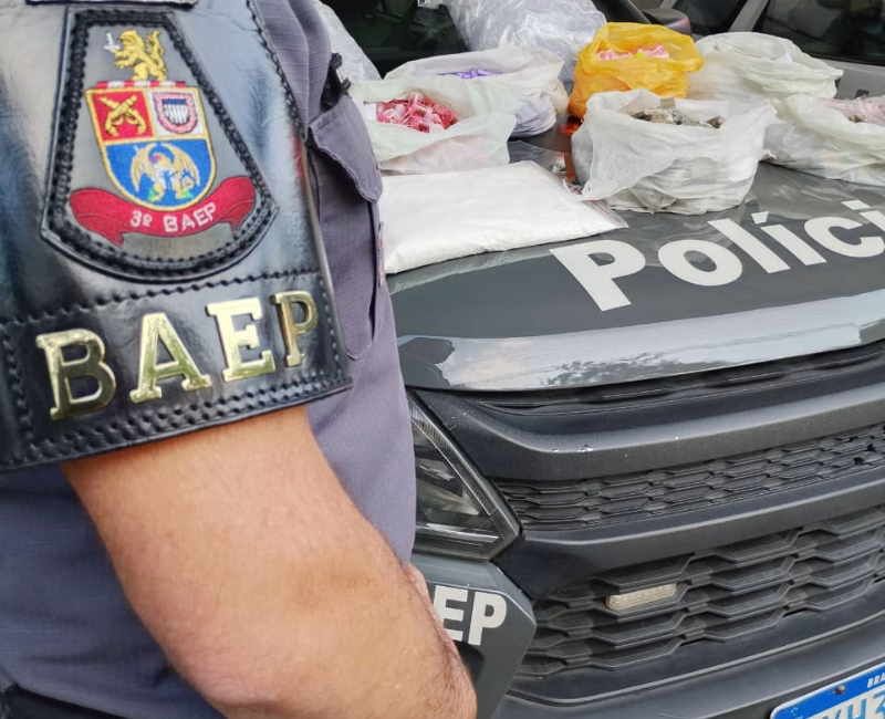 Uma operação do 3º Batalhão de Ações Especiais de Polícia (BAEP) resultou na prisão de um homem pelo crime de tráfico de drogas na tarde de 19 de