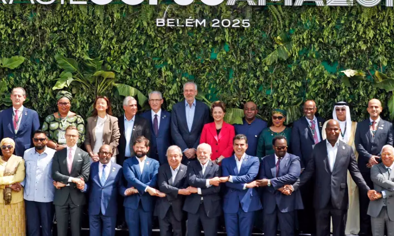 O presidente Luiz Inácio Lula da Silva segue nesta sexta-feira (7) uma intensa agenda de reuniões bilaterais durante a Cúpula de Líderes da Conferência das Nações Unidas sobre as Mudanças