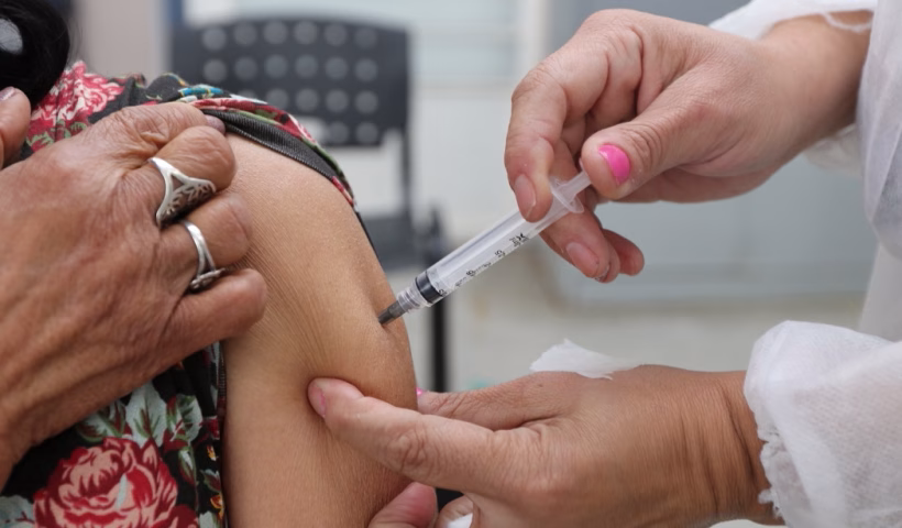 Jacareí leva vacinação itinerante à Feira dos Trilhos neste sábado (8)