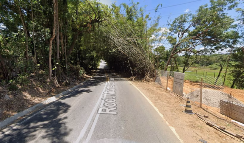 Acidente deixa duas vítimas em estado grave na SP-50, em São José dos Campos