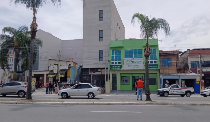 Defesa Civil interdita obra e imóveis vizinhos por risco de colapso em Taubaté