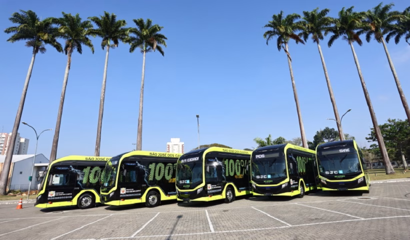 Prefeitura apresenta os primeiros ônibus da nova frota elétrica