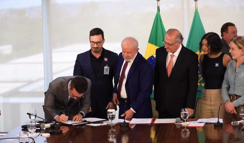 O prefeito de Jacareí, Celso Florêncio (PL), anunciou na tarde desta quinta-feira (18) a liberação de R$ 50 milhões