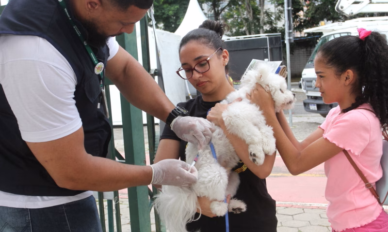 A Prefeitura de Jacareí abriu a agenda de vacinação antirrábica referente ao mês de dezembro.