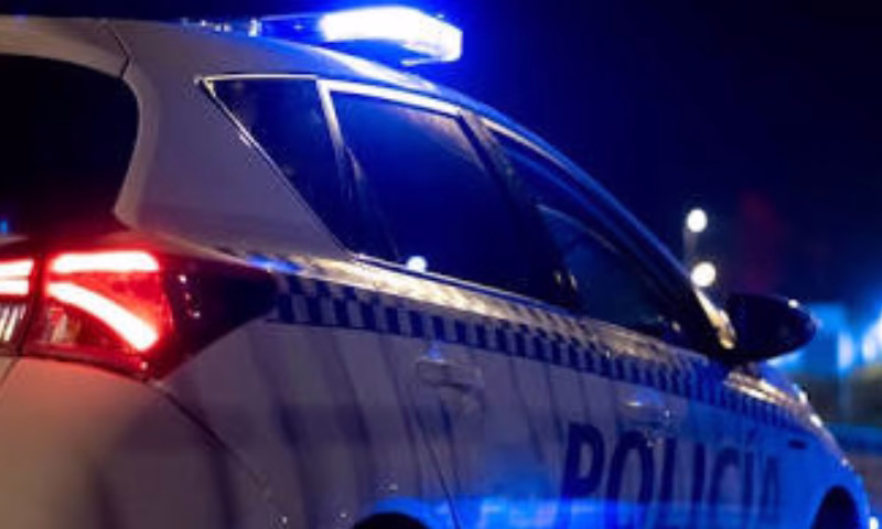 Uma mulher foi presa em flagrante após um homicídio registrado na noite desta segunda-feira (8)