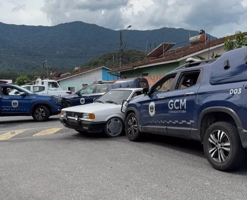 Dois homens suspeitos de envolvimento em uma tentativa de homicídio morreram após um confronto armado com a Guarda Civil Municipa