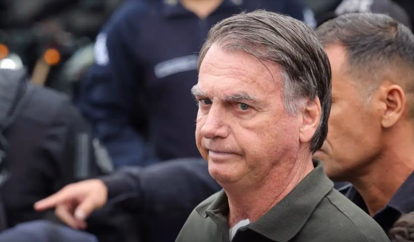 Moraes nega pedido da defesa e manda Bolsonaro retornar à PF