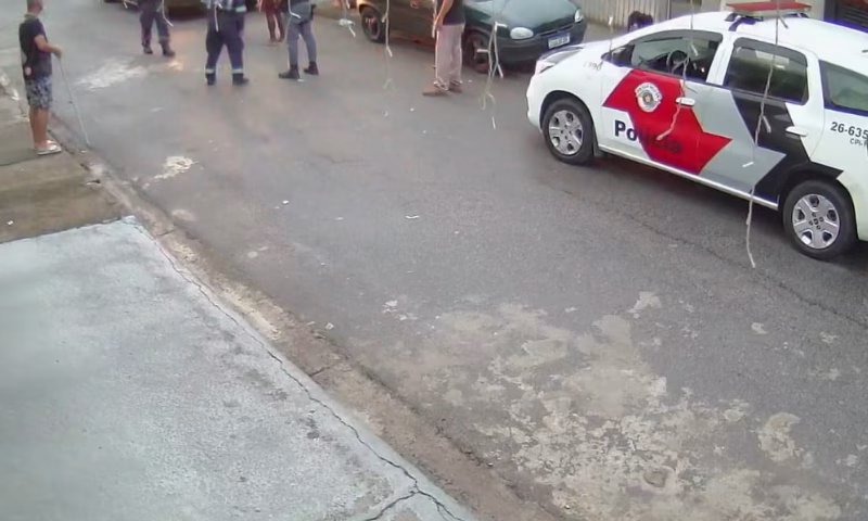 Uma ocorrência registrada nas primeiras horas da manhã desta semana causou medo e tensão entre moradores do bairro Parque dos Sinos,