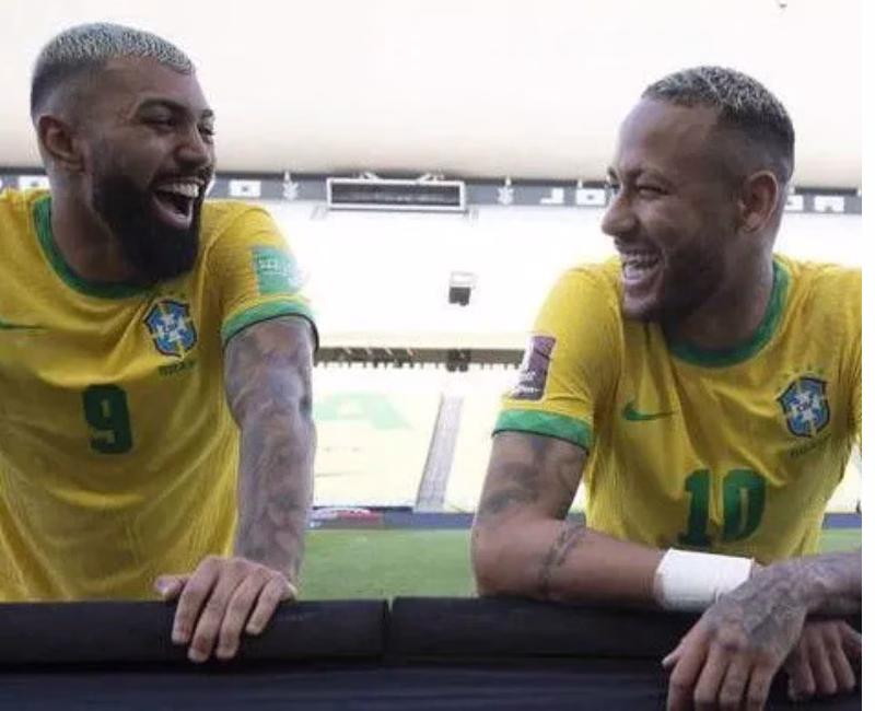 O Santos FC deu um passo marcante no início da temporada de 2026 ao confirmar o retorno do atacante Gabigol, emprestado pelo Cruzeiro,