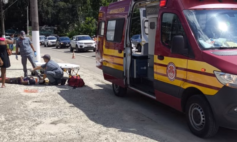 A tarde de sábado,(3) por volta das 14h, um acidente de trânsito envolvendo uma bicicleta e uma motocicleta foi registrado na Rodovia Osvaldo Cruz,