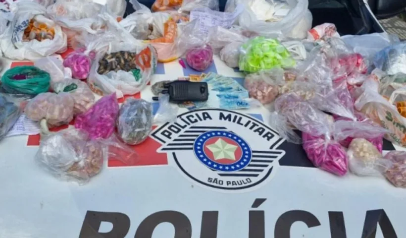 PM intercepta carro de aplicativo, apreende drogas e prende dois em Caçapava
