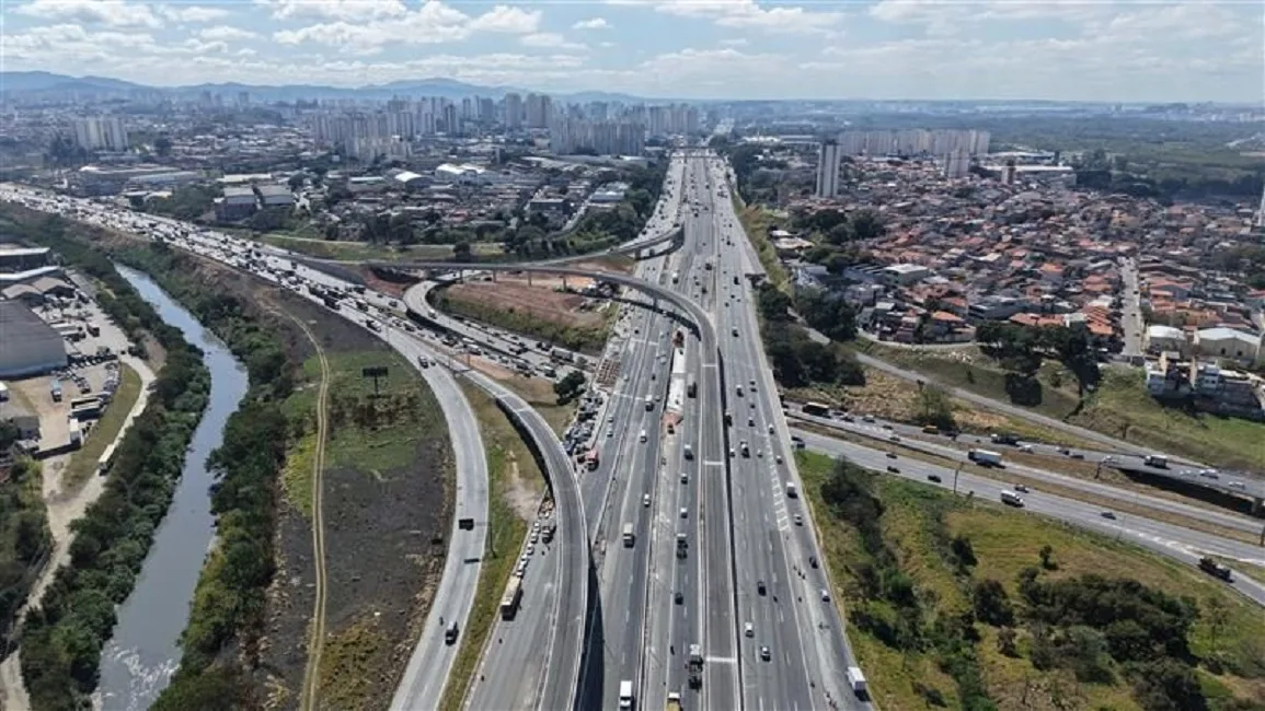 Carnaval deve levar 1,8 milhão de veículos à Dutra e Rio-Santos