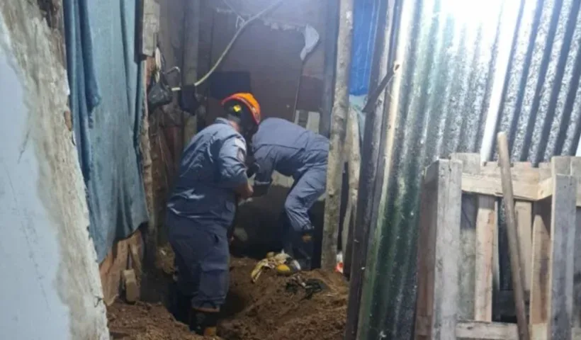 Mulher é encontrada morta e enterrada dentro de casa em Caraguatatuba