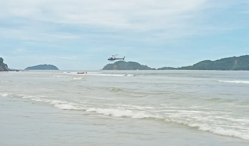 Buscas por adolescente desaparecido em praia de São Sebastião chegam ao 4º dia