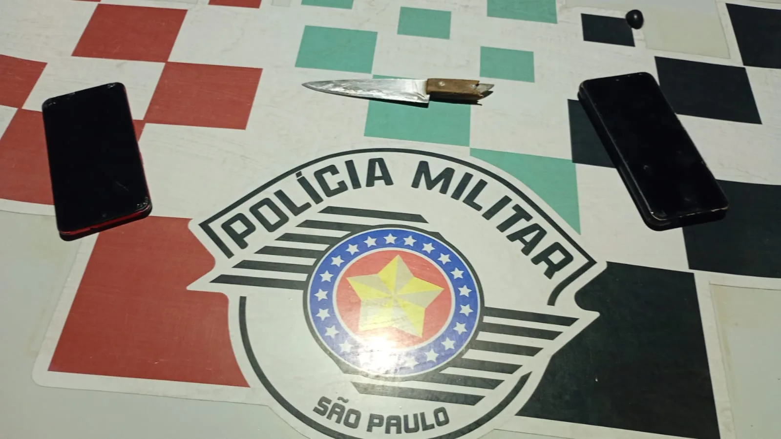 faca usada no latrocínio em Guaratinguetá