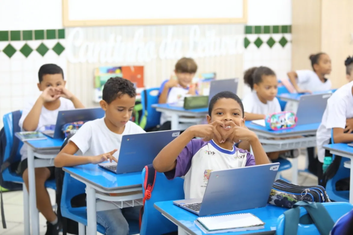 Prefeitura de SJC inicia municipalização de mais 7 escolas estaduais