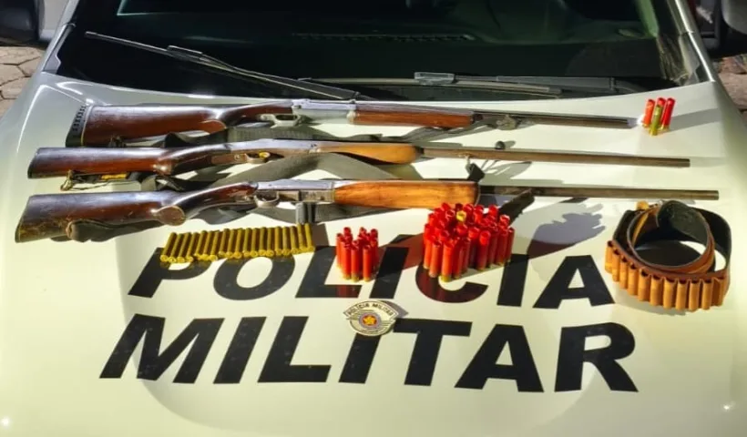 Armamento apreendido no bairro Jaraguazinho, em Caraguatatuba