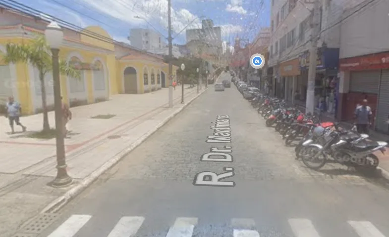 Ocorrência aconteceu na Rua Doutor Martiniano, centro de Guaratinguetá