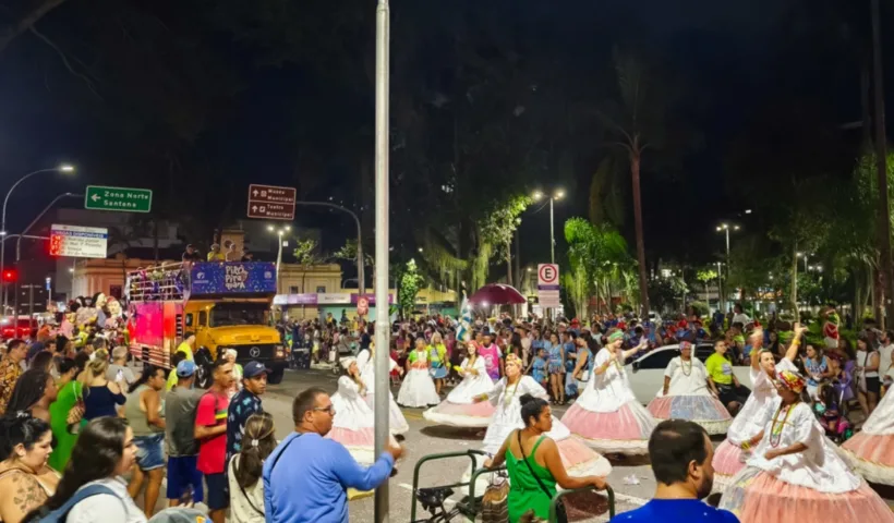 Pirô Piraquara e baterias de escolas de samba abrem Carnaval de São José nesta quinta (12)