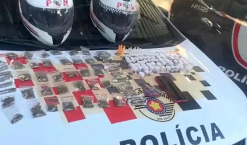 Mulher é presa com 151 porções de drogas no bairro Nova Esperança, em São José