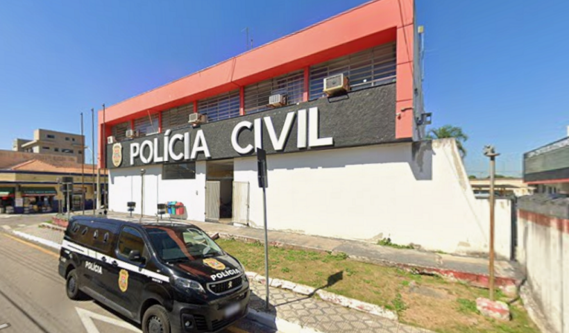 Dois homens morrem após acidente entre moto e caminhão em Caçapava