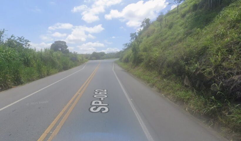 Motociclista idoso morre após colisão na SP-062, em Aparecida