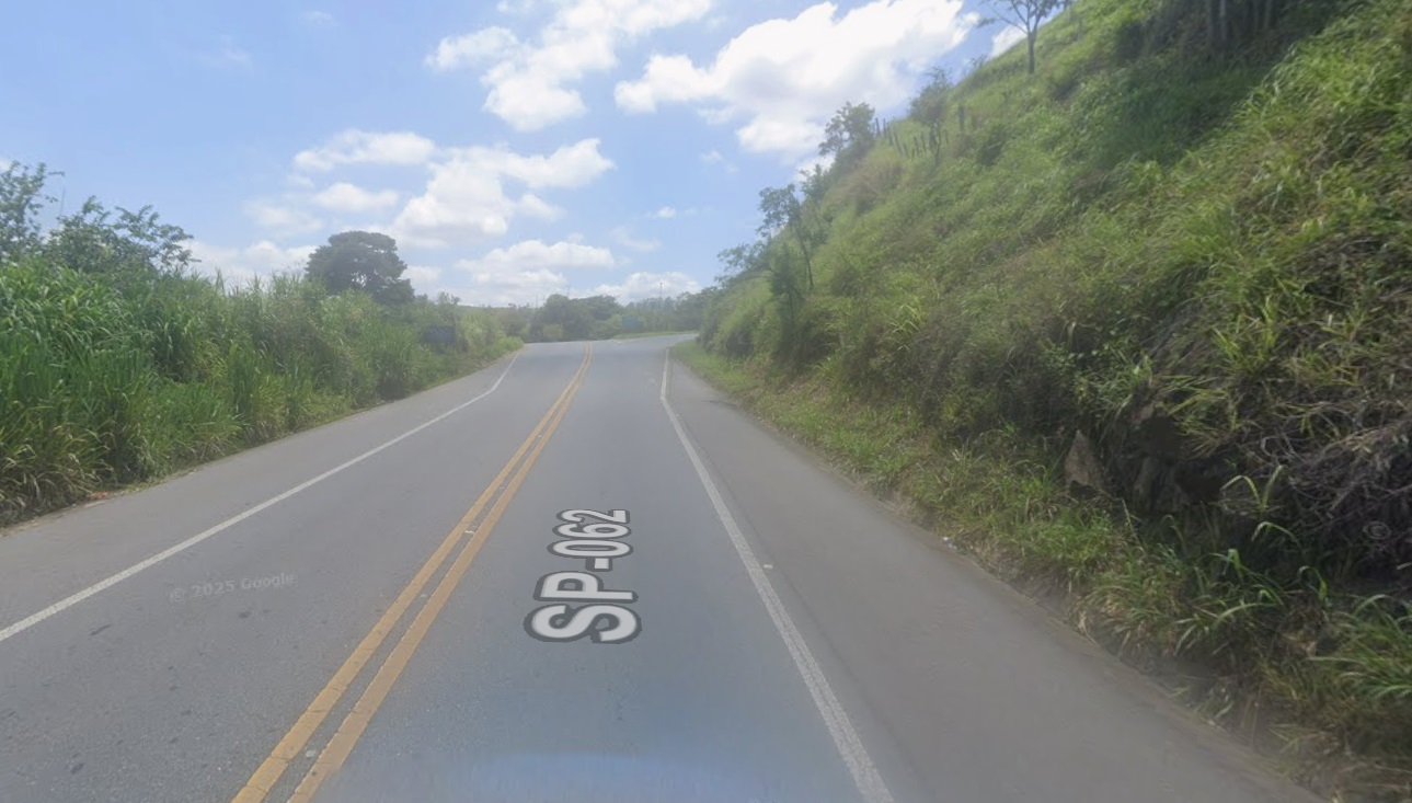 Motociclista idoso morre após colisão na SP-062, em Aparecida