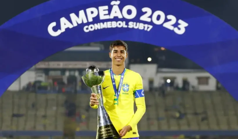 Zagueiro Vitor Reis na base da Seleção Brasileira. Foto: Rafael Ribeiro/CBF