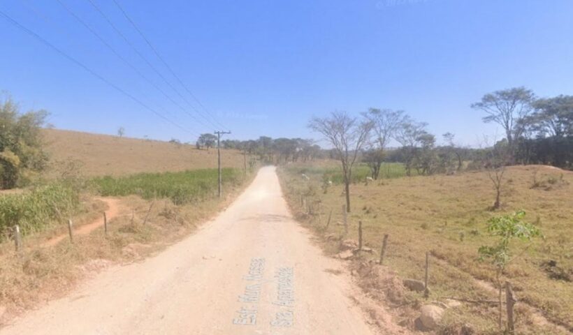 Estrada Municipal Nossa Senhora Aparecida localizada na área rural de Caçapava