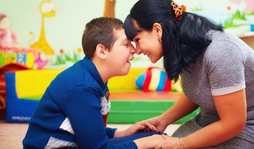 Projeto propõe mães de autistas como apoio nas escolas de São José dos Campos